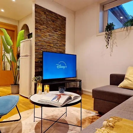 City Center Retreat With King Bed Bergen Exterior photo